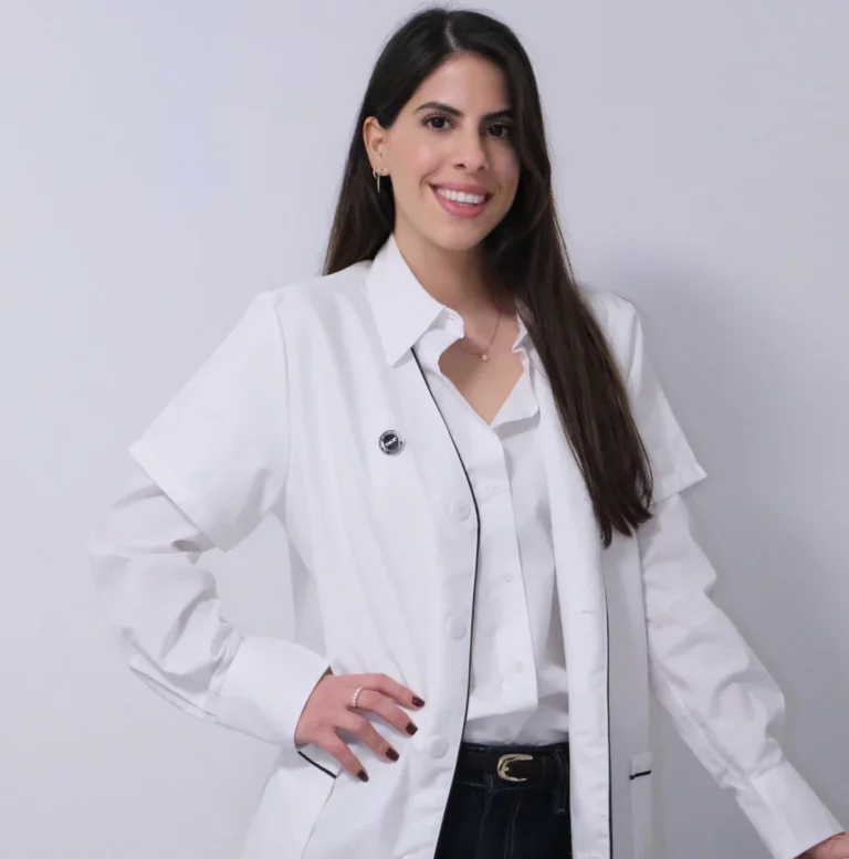 גל שמש קוסמטיקאית פרא רפואית בפתח תקווה